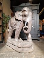 Grote, Massief houten Olifant. Handgemaakt uit één stam, Ophalen of Verzenden