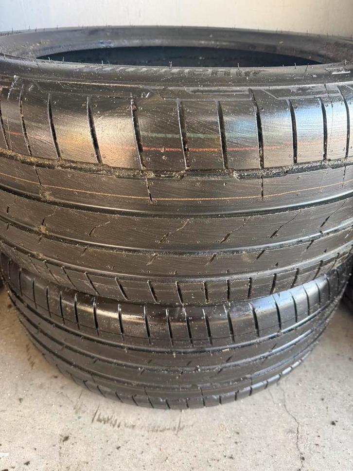 2 nieuwe Hankook 255-45-20 zomerbanden, Auto-onderdelen, Banden en Velgen, Band(en), Zomerbanden, 20 inch, 255 mm, Personenwagen