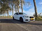 BMW M135I High Executive|Aut|xDrive|5drs|H&K|Shadowline, Auto's, Achterwielaandrijving, 74 €/maand, USB, 320 pk