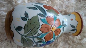Vintage Royal Zuid-Holland Vaas beschikbaar voor biedingen