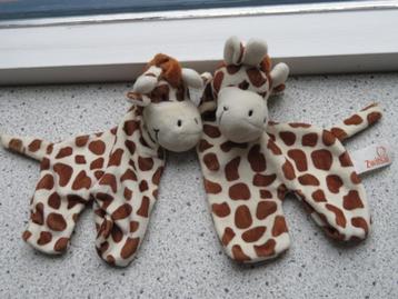 2 x Knuffeldoek giraffe of giraf van Zwitsal zacht velours beschikbaar voor biedingen