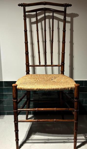 Zeldzame Mid-Century Modern eetkamerstoel beschikbaar voor biedingen