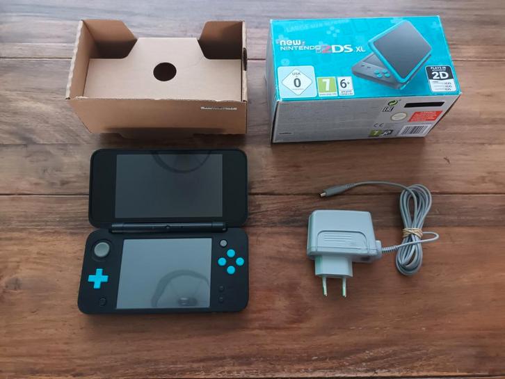 NEW Nintendo 2DS XL incl 38 spellen, Spelcomputers en Games, Spelcomputers | Nintendo 2DS en 3DS, Zo goed als nieuw, 2DS, Ophalen of Verzenden