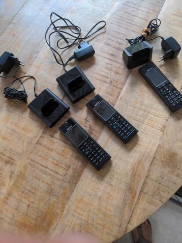 3x Fritz!Fon Telefoons + Adapters beschikbaar voor biedingen