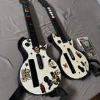 2x guitar hero gitaren, met gitar hero 5 en 7 wii spellen, Spelcomputers en Games, Muziek, Ophalen of Verzenden, Zo goed als nieuw