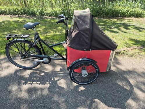 Nihola bakfiets 7 speed
Met bankje en huif, Fietsen en Brommers, Fietsen | Bakfietsen, Gebruikt, 2 kinderen, Huif, Ophalen