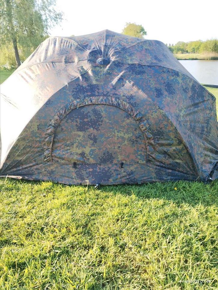 Monkey climber brolly, Watersport en Boten, Hengelsport | Karpervissen, Zo goed als nieuw, Overige typen, Ophalen of Verzenden