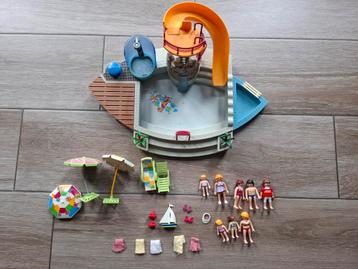 Playmobil zwembad met toebehoren beschikbaar voor biedingen