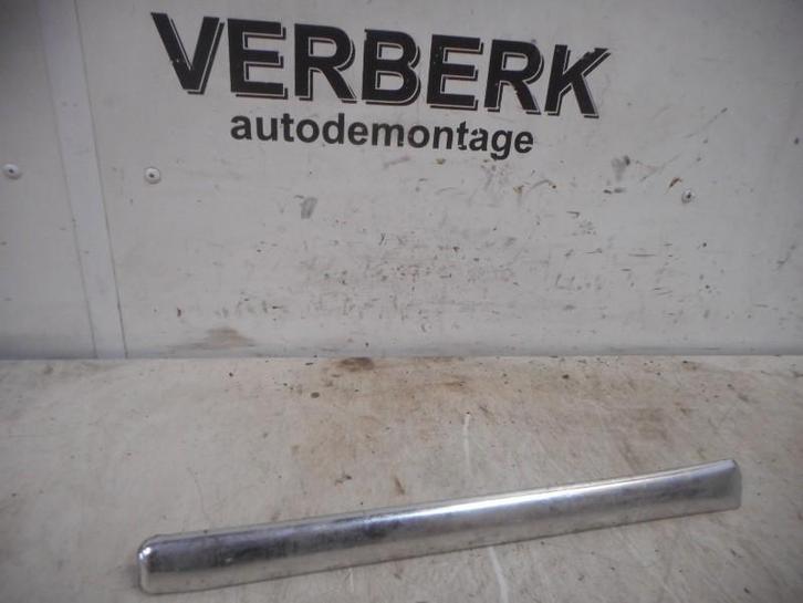 Sierlijst Mercedes-Benz Ponton (W105) (1957-01/..), Auto-onderdelen, Carrosserie en Plaatwerk, Mercedes-Benz, Gebruikt