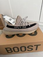 ADIDAS YEEZY BOOST 350 SLATE maat 44, Kleding | Heren, Schoenen, Overige kleuren, Nieuw, Ophalen of Verzenden, Sneakers of Gympen