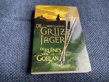 De Grijze Jager - De Ruïnes van Gorlan (Boek 1) beschikbaar voor biedingen