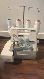 Toyota lockmachine., Hobby en Vrije tijd, Naaimachines en Toebehoren, Ophalen, Zo goed als nieuw, Lockmachine, Overige merken