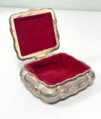 Silver Plated Vintage Jewelry Box Red velvet sieradendoos, Antiek en Kunst, Curiosa en Brocante, Ophalen of Verzenden
