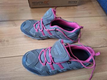 Lage Wandelschoenen Regatta, maat 36, grijs met roze beschikbaar voor biedingen