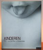 "Kinderen" Fotoboek - MILK, Ophalen of Verzenden, Zo goed als nieuw, Plaatjesalbum