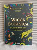 Cecilia Lattari - Wicca botanica, Astrologie, Ophalen of Verzenden, Zo goed als nieuw, Overige typen