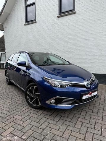 Toyota Auris Touring Sports 1.8 Hybrid Pano Vakantie Actie! beschikbaar voor biedingen