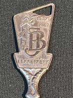 Prachtig bewerkt lepeltje Lekkerkerk., Antiek en Kunst, Ophalen of Verzenden