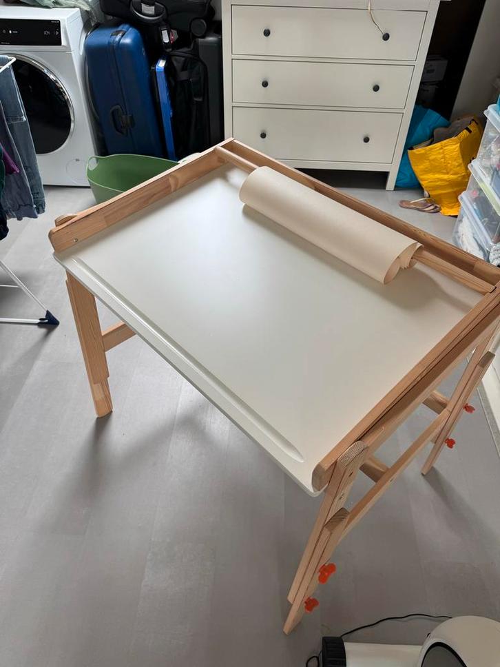 IKEA Flisat kinderbureau - verstelbaar, Kinderen en Baby's, Kinderkamer | Tafels en Stoelen, Gebruikt, Tafel(s), Ophalen