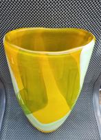 Grote zware vintage glazen vaas geel groen, Antiek en Kunst, Ophalen of Verzenden