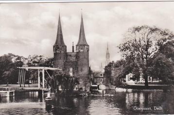ansichtkaart Oostpoort delft gelopen kaart met zegel 1960