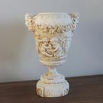 Brocante bloempot/tuinvaas, Ophalen of Verzenden