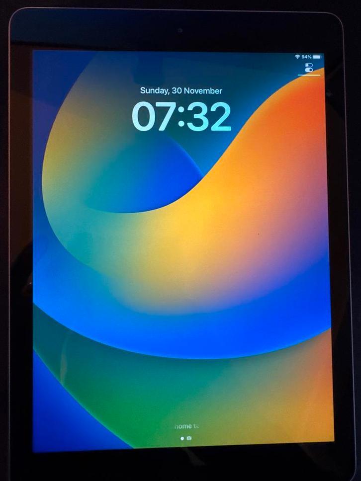 iPad 5e generatie 32GB WiFi + Hoes, Computers en Software, Apple iPads, Gebruikt, Apple iPad, Wi-Fi, 10 inch, 32 GB, Ophalen