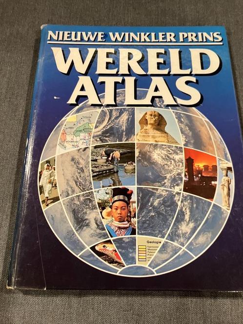 Wereldatlas Nieuwe Winkler Prins, Boeken, Atlassen en Landkaarten, Gelezen, Overige atlassen, Wereld, 1800 tot 2000, Ophalen