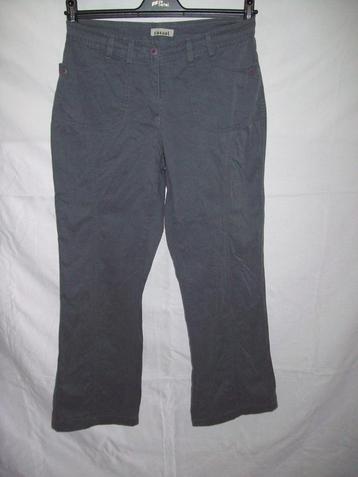maat M, (38) 1 grijze Casual broek beschikbaar voor biedingen
