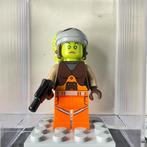 Lego Star Wars Hera Syndulla Dark Tan Arms sw0576 75053, ., Lego, Ophalen of Verzenden, Zo goed als nieuw