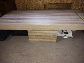 Salontafel beschikbaar voor biedingen