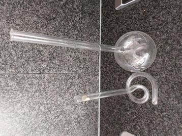 2 geblazen vaasjes voor 1 bloem beschikbaar voor biedingen