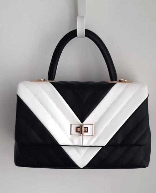 Tas in zwart/wit, Sieraden, Tassen en Uiterlijk, Tassen | Damestassen, Nieuw, Schoudertasje, Zwart, Ophalen of Verzenden