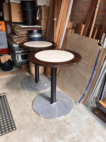 2 (zgan) terrastafels; horeca  beschikbaar voor biedingen