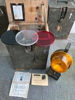 Vintage Eisemann seinlamp, bundeswehr lamp KEB130/1 met kist, Verzamelen, Ophalen of Verzenden, Landmacht, Nederland, Kist of Geocache