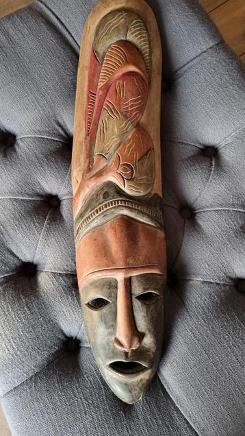 AFRIKAANS HOUTSNIJWERK MASKER 60 x 15 cm beschikbaar voor biedingen