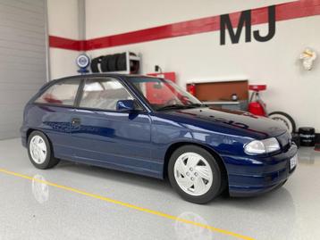 Opel Astra GSi 1:18 Norev Blauw Nieuw in doos!! MJ beschikbaar voor biedingen