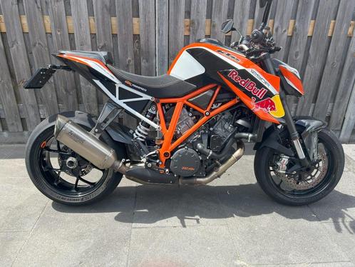 ktm 1290R superduke 2015, km stand 20.200 , akrapovic demper, Motoren, Motoren | KTM, Particulier, Naked bike, meer dan 35 kW