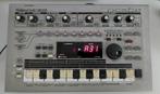 Roland MC-303 Groovebox, Muziek en Instrumenten, Drumcomputers, Ophalen of Verzenden, Gebruikt, Roland