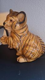 Vintage tijger beeldje, Verzamelen, Beelden en Beeldjes, Ophalen of Verzenden, Zo goed als nieuw, Dier
