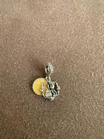 Disney Pandora Belle en het Beest Bedel beschikbaar voor biedingen