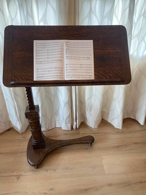 Antieke Engelse eiken muziekstandaard, Muziek en Instrumenten, Standaards, Zo goed als nieuw, Muziekstandaard, Overige instrumenten