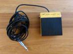 Monacor FS-60A voetschakelaar/pedaal, Ophalen of Verzenden, Gebruikt, Keyboard of Synthesizer