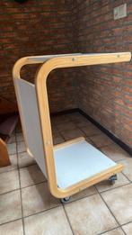 Laptop/computer tafel op wielen, Ophalen