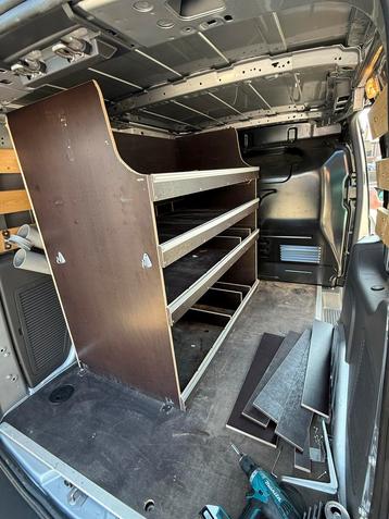 Inrichting bedrijfswagen,  Caddy, Transit Connect, etc beschikbaar voor biedingen