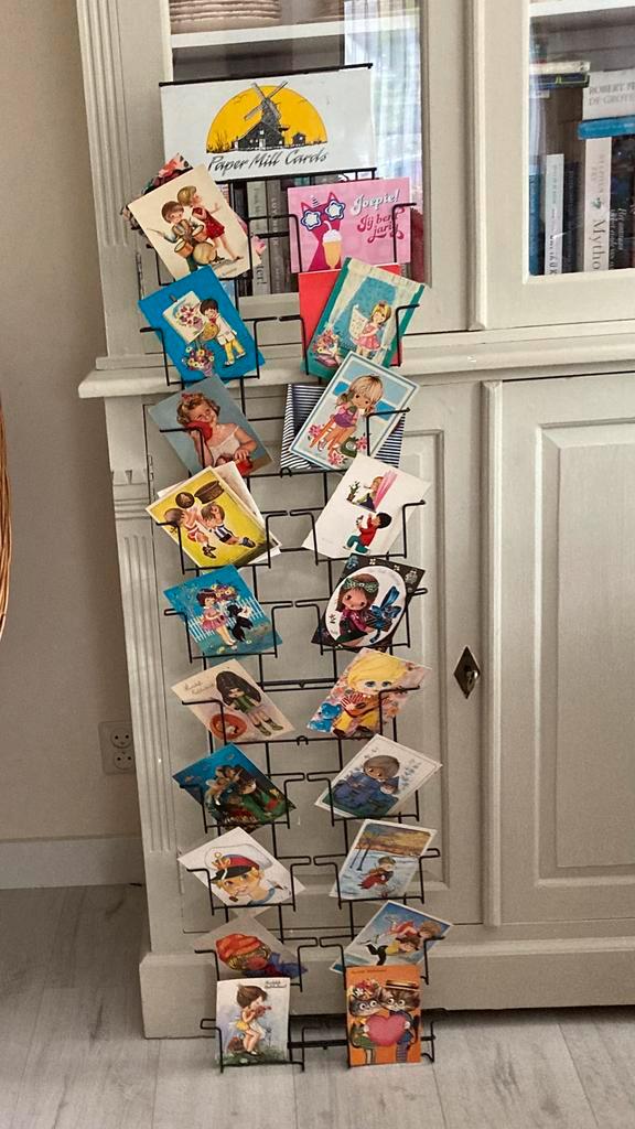 kaartenrek vintage ansichtkaart standaard Paper Mill Cards, Huis en Inrichting, Woonaccessoires | Overige, Zo goed als nieuw, Ophalen of Verzenden