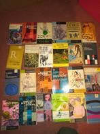 Diverse Boeken Collectie pocket boekjes 24 stuks totaal, Boeken, Romans, Verzenden, Gelezen, Diverse