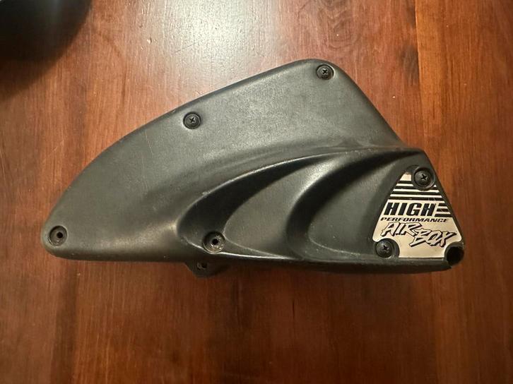 Gilera runnr darkdream luchtfilter, Fietsen en Brommers, Brommeronderdelen | Scooters, Zo goed als nieuw, Overige merken, Overige typen