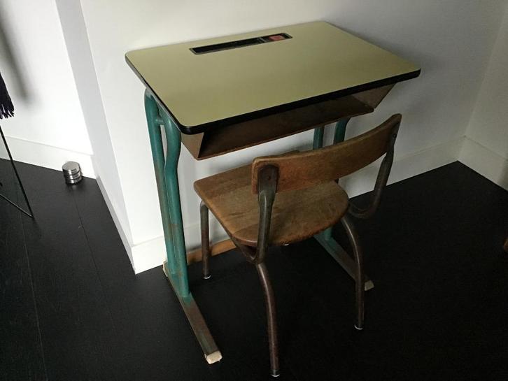 Vintage schoolbankje, setje, Kinderen en Baby's, Kinderkamer | Tafels en Stoelen, Gebruikt, Tafel(s) en Stoel(en), Ophalen