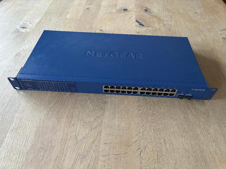 Netgear 24 poort POE+ Switch GS724TPP, Computers en Software, Netwerk switches, Gebruikt, Ophalen of Verzenden
